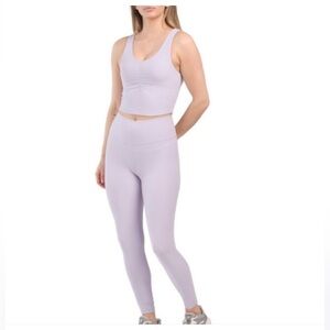 Like new Wilo the label size XS lilac two piece set bra and leggings cute!!!